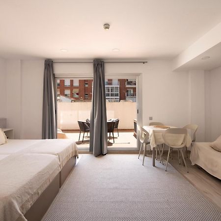 קסטלדפלס Aparthotel Centric מראה חיצוני תמונה